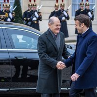 Emmanuel Macron i Olaf Scholz