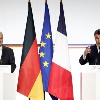 Emmanuel Macron i Olaf Scholz