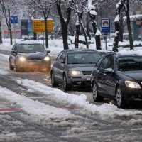 Na karlovačkom području snijeg je prouzročio probleme u prometu