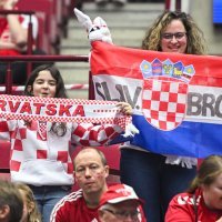 Navijači na utakmici Hrvatska - Bahrain