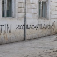 Grafiti protiv Milanovića i Penave na splitskim ulicama