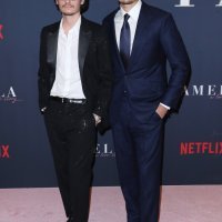 Pamela Anderson sa sinovima