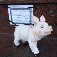 Nezadovoljni srbijanski poljoprivrednici prosipali su mlijeko ispred ministarstva