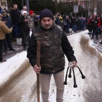 Nezadovoljni srbijanski poljoprivrednici prosipali su mlijeko ispred ministarstva