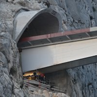 Spajanje mosta kod Omiša