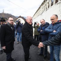 Tomašević i Bačić obišli objekte na Markuševcu oštećene u potresu