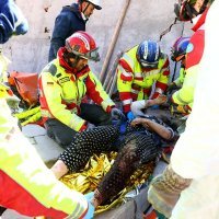 Spašeni iz ruševina