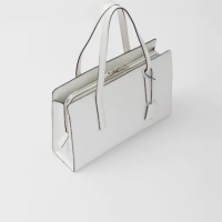 Prada tote torbica redizajn 1995.