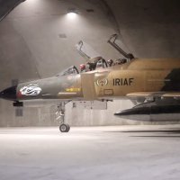 Baza je smještena blizu strateški važnog Hormuškog tjesnaca