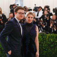 Charles Shaffer, sin Anne Wintour, sa suprugom Elizabeth