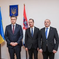 Andrej Plenković zapalio svijeće za žrtve rata u Ukrajini