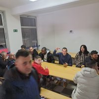 Putnici smješteni u sportskoj dvorani u Gospiću