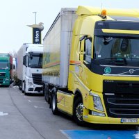 U Draganiću zaustavljeni kamioni, zbog snijega odsječena Dalmacija