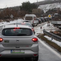 Blokada državne ceste D54 prema Gračacu u Zatonu Obrovačkom