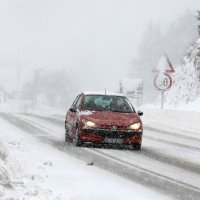 Gust snijeg i dalje pada na području Gorskog kotara