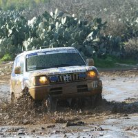 Izdržljivi Jeepov podni sustav i vinilna sjedala