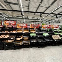 Nestašica voća i povrća u britanskim trgovinama