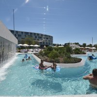 Maistra, dio Adris Grupe