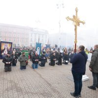 Molitva krunice na Trgu bana Jelačića