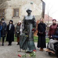 Prosvjedni performans Arijane Lekić Fridrih Tiha misa