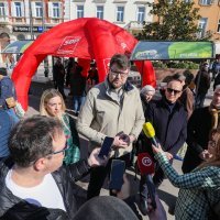 Peđa Grbin na druženju s građanima u Puli