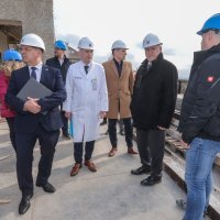 Bačić i Beroš obišli gradilište obnove KB Merkur