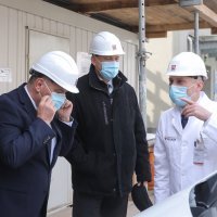 Bačić i Beroš obišli gradilište obnove KB Merkur