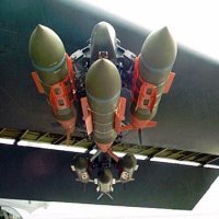 Bombe GBU-30 opremljene JDAM kompletom