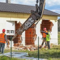 Rušenje bespravne gradnje u Rovinju