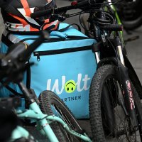 Dostavljači Wolta prosvjeduju na Trgu bana Jelačića i na Markovom trgu