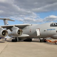 Iljušinov Il-76MD-90A na kojem bi se trebao temeljiti A-100