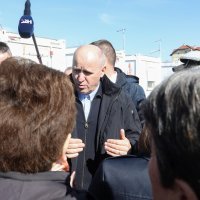 Ministar Bačić obišao kontejnersko naselje u Petrinji