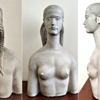 Vanja Radauš - Djevojka s pletenicama, 1957. mramor,  70 x 40 x 33 cm. Početna cijena: 20 tisuća eura