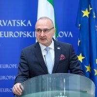 Antonio Tajani i Gordan Grlić Radman nakon sastanka dali su izjave za medije