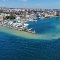 Zamućenje mora ispred zgrade Maraske u Zadru
