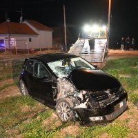 Bjelovar: Vlak naletio na automobil,