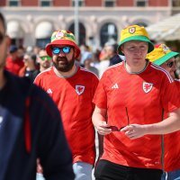 Navijači, Hrvatska i Wales okupljaju se na splitskoj Rivi