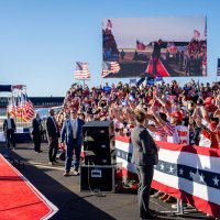 Donald Trump na izbornom skupu