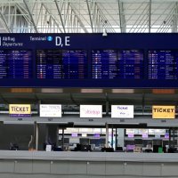 Štrajk u potpunosti zaustavio putnički promet u zračnoj luci Frankfurta