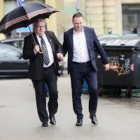 Dolazak članova stranke na sjednicu šireg Predsjedništva HDZ-a