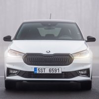 Škoda Fabia RS Rally2 vs. serijska Fabia