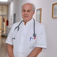 Dr. Ivo Ivić