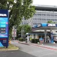 Benzinska postaja Ine