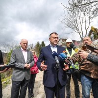 Ministar Bačić obišao gradilište na sanaciji klizišta u Krapini