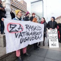 Prosvjed protiv molitelja