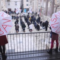 Performans 'Tiha misa' Arijane Lekić Fridrih