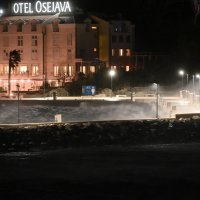 Orkanska bura zahvatila područje Makarske