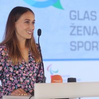 Matea Parlov Koštro