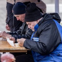 Osječanima podijeljeno 2000 porcija fiša na Veliki petak