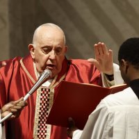 Papa Franjo predvodio molitvu na Veliki petak